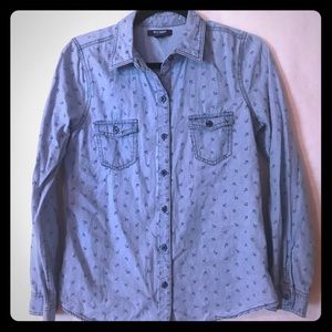 Old navy anchor button down size small